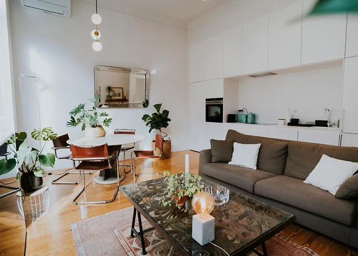 Viva Contemporary Duque Terceira * Oporto